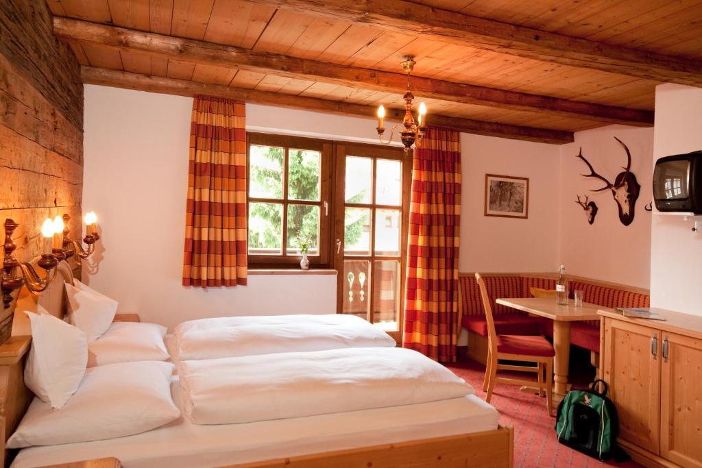 Hotel Kirchenwirt Kirchberg in Tirol Exterior photo