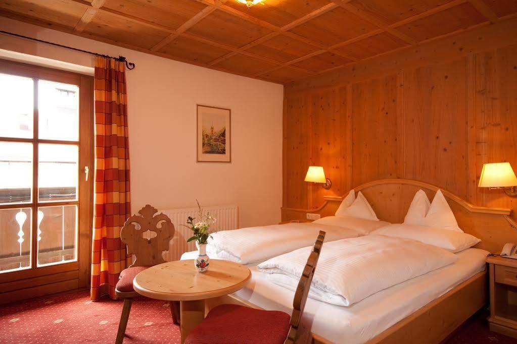 Hotel Kirchenwirt Kirchberg in Tirol Exterior photo